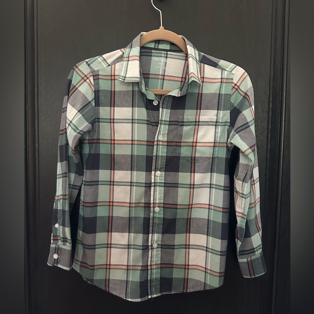Long Sleeve, Plaid, Button Front Shirt
Sz M (8-10)
EXCELLENT CONDITION